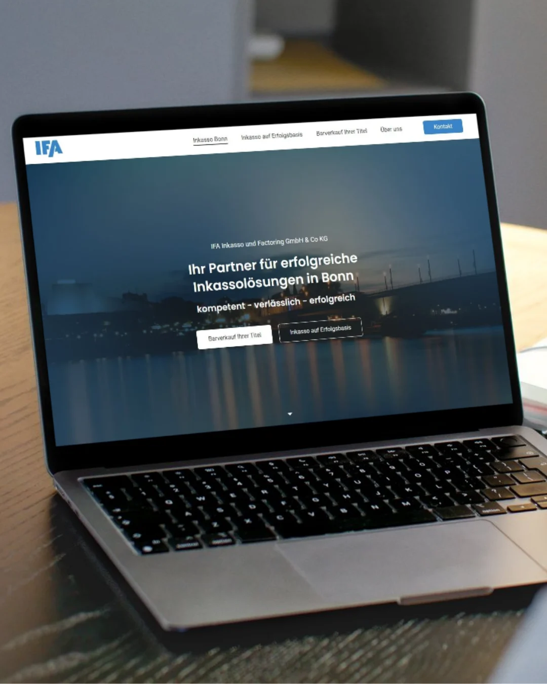 Webdesign für Inkasso Unternehmen aus Bonn - Hero Bereich